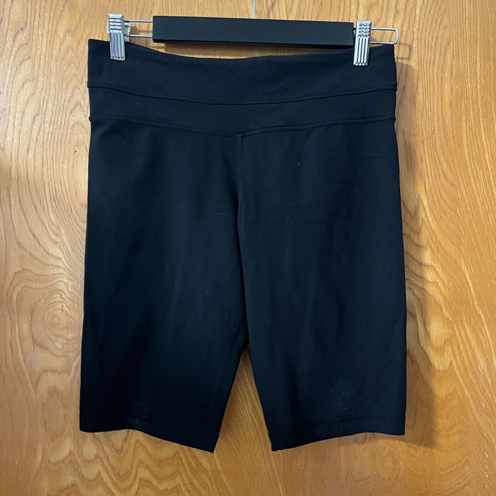 LULULEMON Black Performance Athletic Shorts 6 - Picture 2 of 8